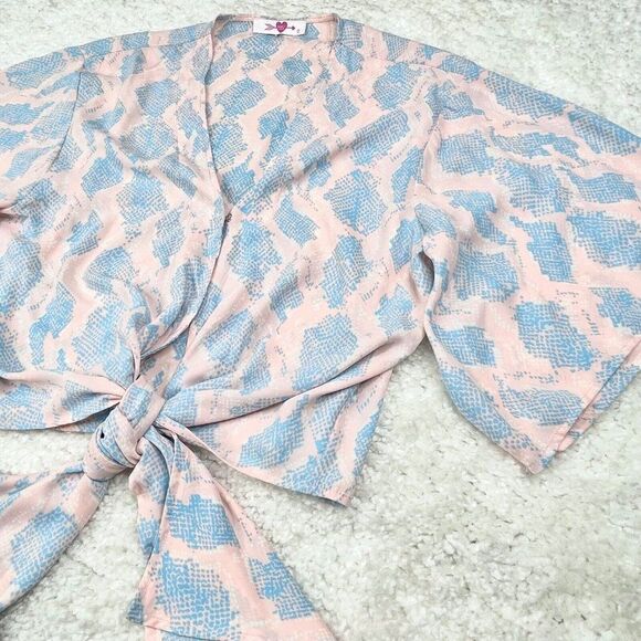 Buddy Love Muse Tie Front Top Cotton Candy - Picture 7 of 11